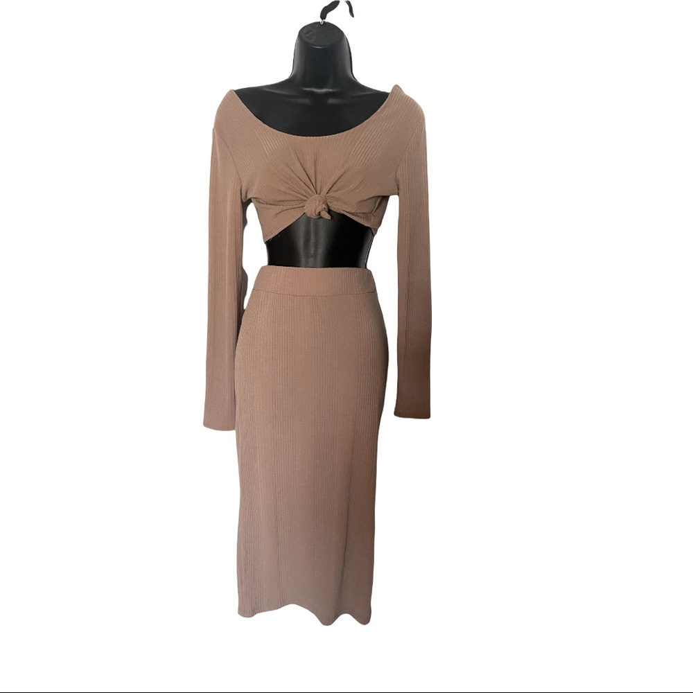 Taupe Two Piece Knit Skirt Set With Knotted Front